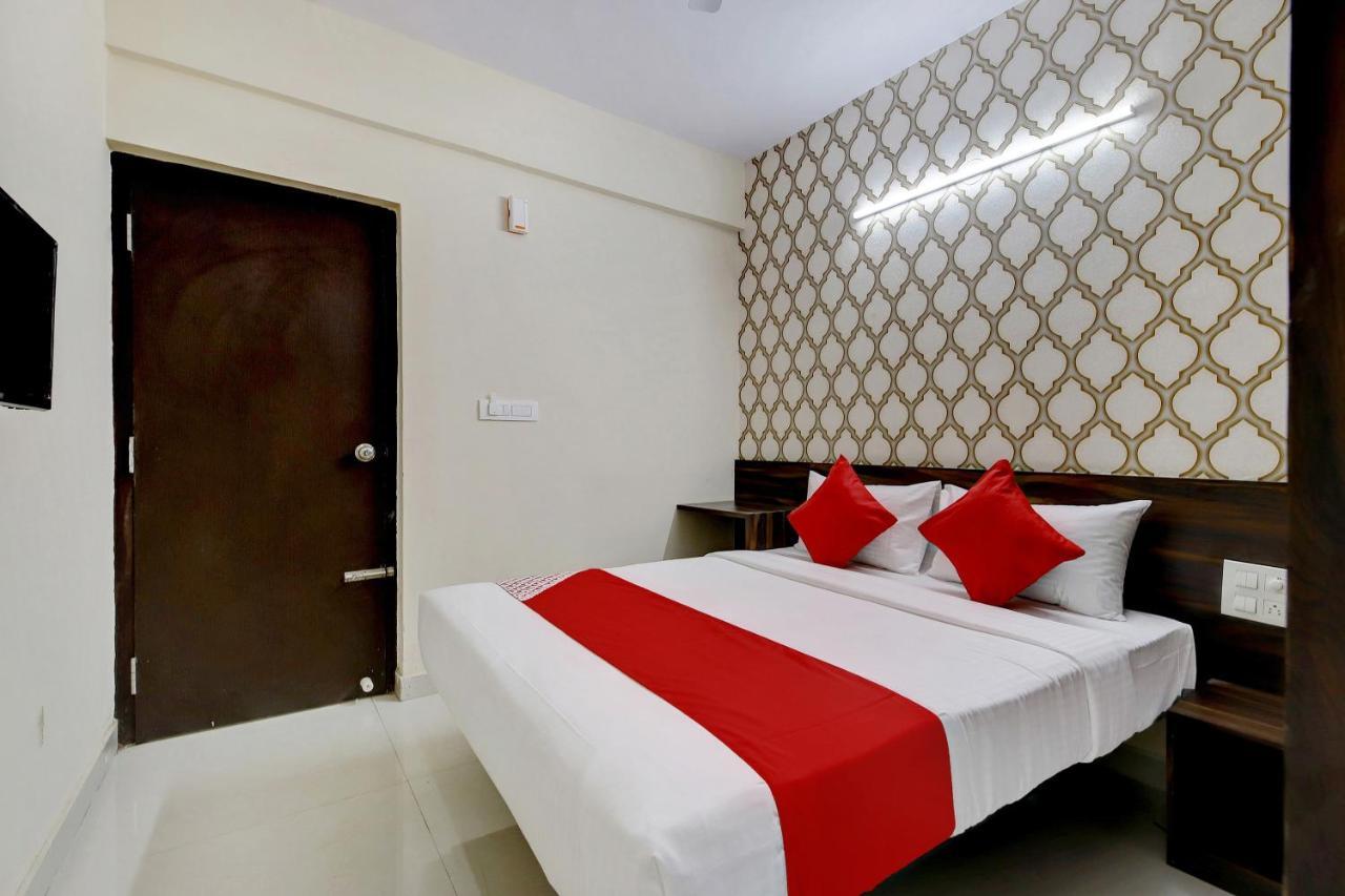 โอโย 13933 วาร์ซิตี้ เพิร์ล Hotel บังกาลอร์ ภายนอก รูปภาพ